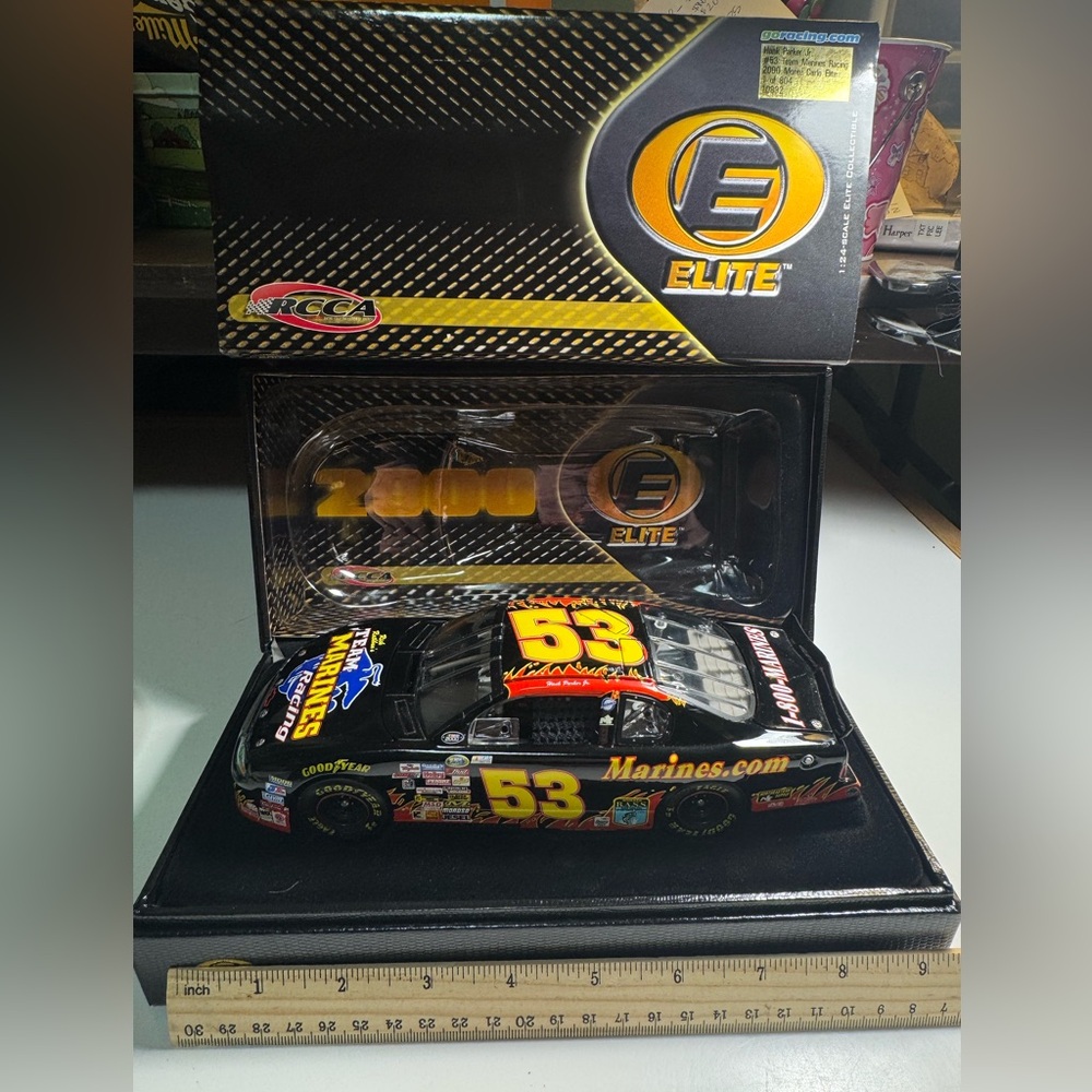 NASCAR Hank Parker Jr #53 marines 2000 Monte Carlo Elite Diecast Model Car 1:24